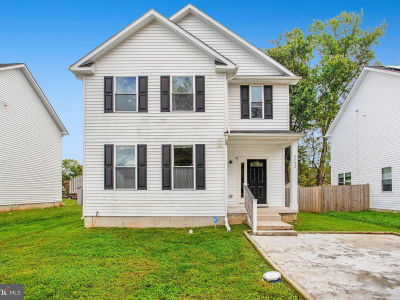 2452 24th St Fredericksburg, VA 22408