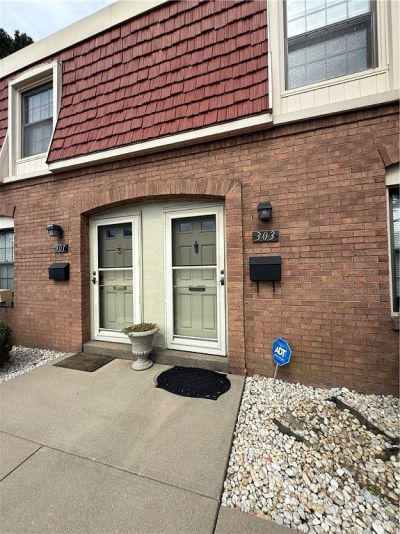 303 Pennsview Ct Pittsburgh, PA 15205
