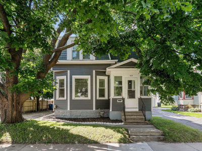 219 W 16th Ave Oshkosh, WI 54902