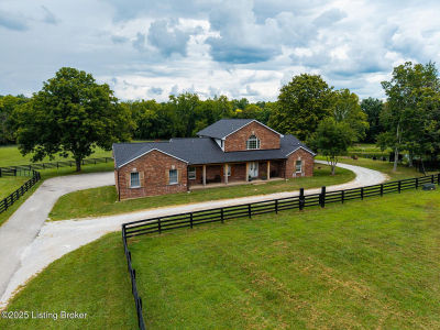 1701 Acorn Ln La Grange, KY 40031