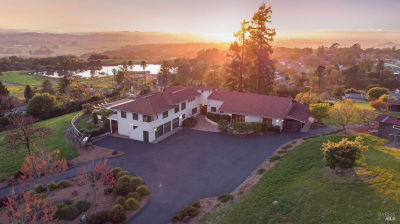 4680 Acacia Way Penngrove, CA 94951