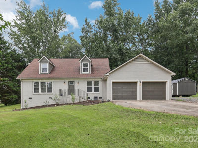 798 Pine Haven Cir Clover, SC 29710