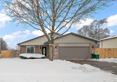 1623 East St Lockport, IL 60441