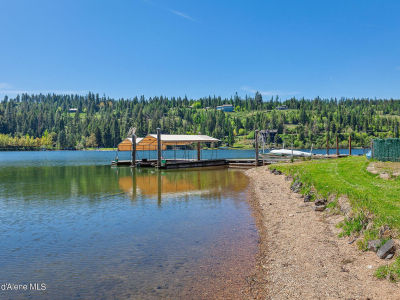 9338 S Caribou Ridge Rd Harrison, ID 83833