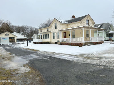 579 Lower Oak St Hudson Falls, NY 12839