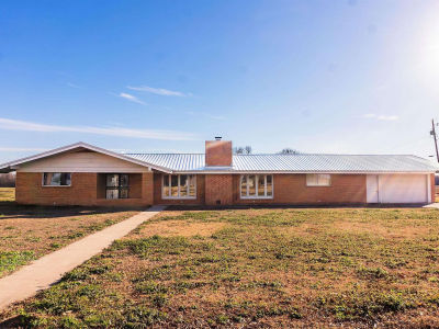 531 Henderson Rd England, AR 72046