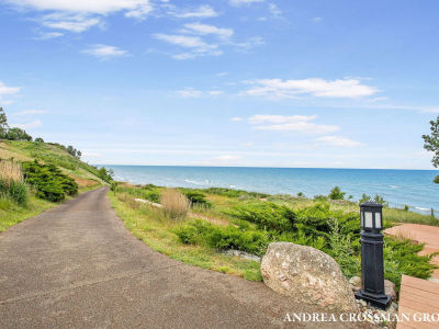 688 Waters Edge Dr Unit 15 South Haven, MI 49090