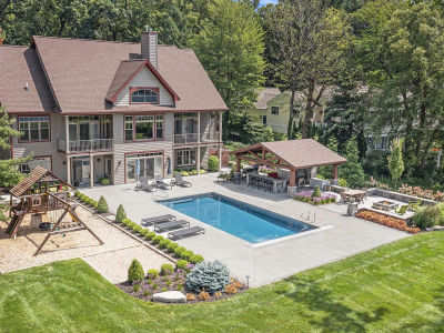 798 Pine Bay Ave Holland, MI 49424