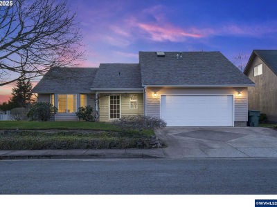 5219 Spring Leaf Ct N Keizer, OR 97303