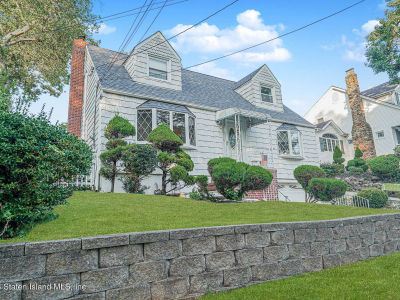 103 Acacia Ave Staten Island, NY 10308