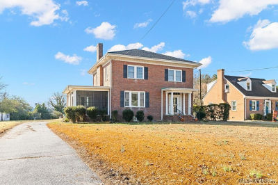 1205 W End Dr Emporia, VA 23847