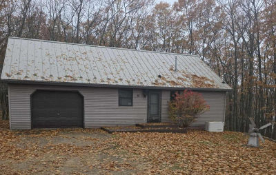 411 Peach Rd Roscommon, MI 48653