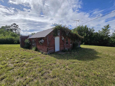 394 Otis Rd Clinton, AR 72031