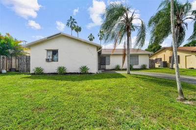 2803 NW 108th Ter Fort Lauderdale, FL 33322