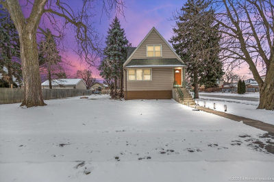 5649 W 87th Pl Oak Lawn, IL 60453