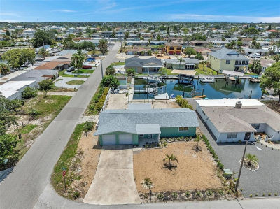 13700 Stacey Dr Hudson, FL 34667