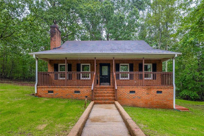 655 Ambler School Rd Pickens, SC 29671