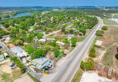 4455 Highway 27 Kerrville, TX 78028