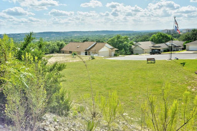 306 Vantage Cir Kerrville, TX 78028