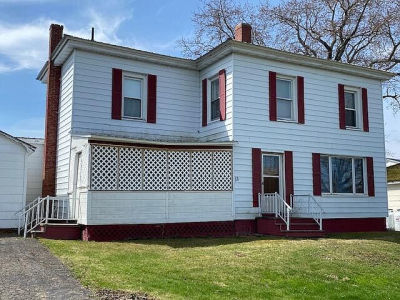 13 Wilder St Washburn, ME 04786
