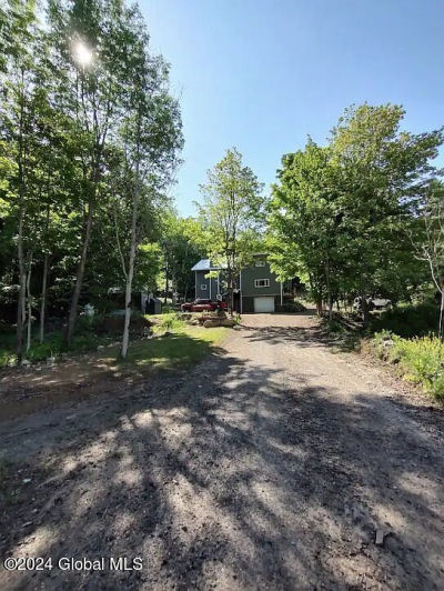 215 Fish Mountain Rd Lake Pleasant, NY 12108