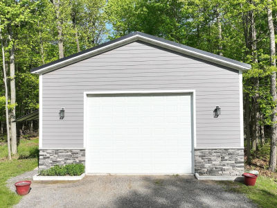 7389 N Edgebrook Ln Hope, MI 48628