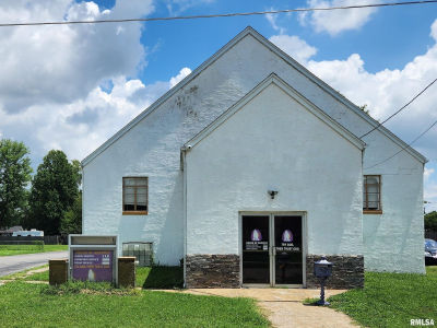 409 S Hill St Marion, IL 62959