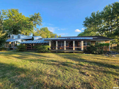 5628 Coal St Sesser, IL 62884