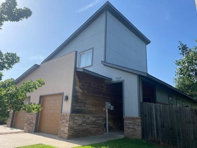 727 NE 5th St Oklahoma City, OK 73104