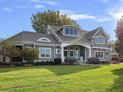 565 Golden Bear Ct Saint Joseph, MI 49085