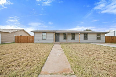 505 N Saint Francis St Stanton, TX 79782