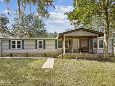 111 Fairway Ln Crescent City, FL 32112