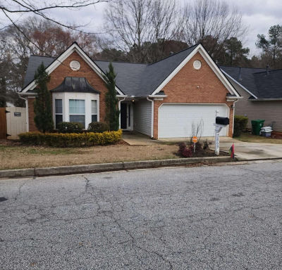 2869 Hillvale Cove Dr Lithonia, GA 30058
