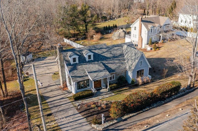 203 S Main St Cohasset, MA 02025