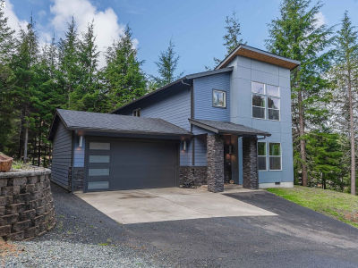 2229 Timberline Dr Coos Bay, OR 97420