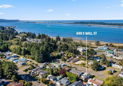649 S Wall St Coos Bay, OR 97420