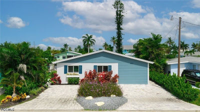 2574 Bayshore Dr Matlacha, FL 33993