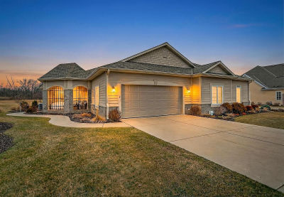 W162N5503 Westwind Dr Menomonee Falls, WI 53051