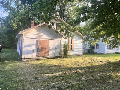 813 Curtis St Paris, TN 38242