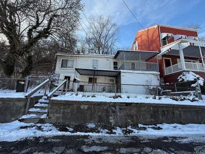 H 1300th Ln Wheeling, WV 26003