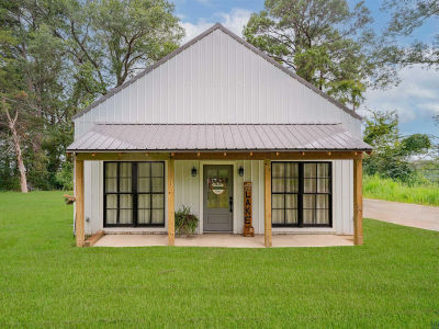 305 County Road 193 Gary, TX 75643