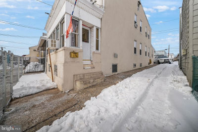 4634 James St Philadelphia, PA 19137