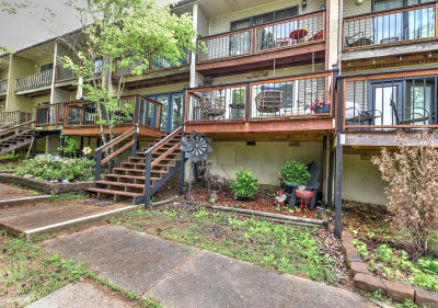 601 Dave Creek Pkwy APT 110 Fairfield Bay, AR 72088