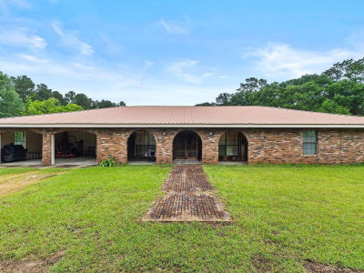 731 New Hope Kokomo Rd Foxworth, MS 39483