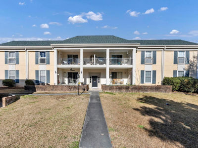 3600 Chateau Dr #L-131 Columbia, SC 29204