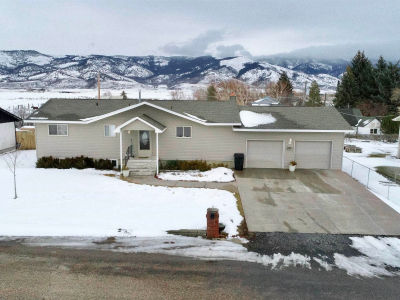 404 N 1 E Grace, ID 83241