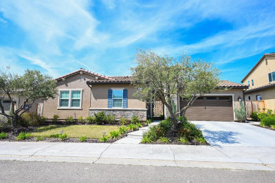 911 Highland Rd W Madera, CA 93636