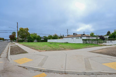 163 W Birch Ave Pinedale, CA 93650