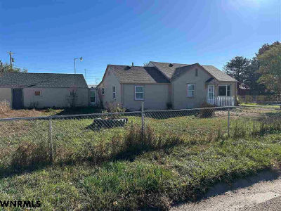 402 4th Ave Minatare, NE 69356