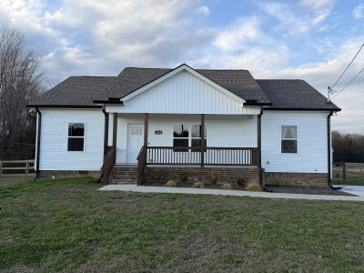 2482 Jason Dr Chapel Hill, TN 37034